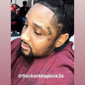 Meet your Posher, Devonte